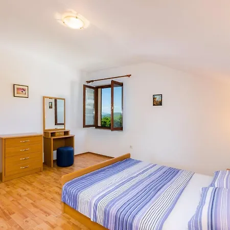 Two-bedroom Crikvenica 19 Apartment *