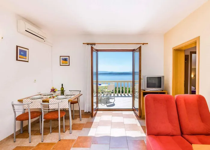 Two-bedroom 19 *