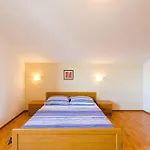 Appartamento Two-bedroom 19 Crikvenica
