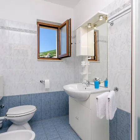 Two-bedroom Crikvenica 19 Apartment
