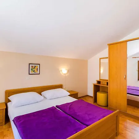 Two-bedroom 19 アパート