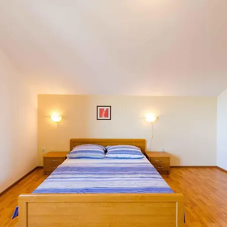 アパート Two-bedroom 19 ツリクヴェニツァ
