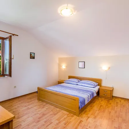 דירה Two-bedroom 19 *